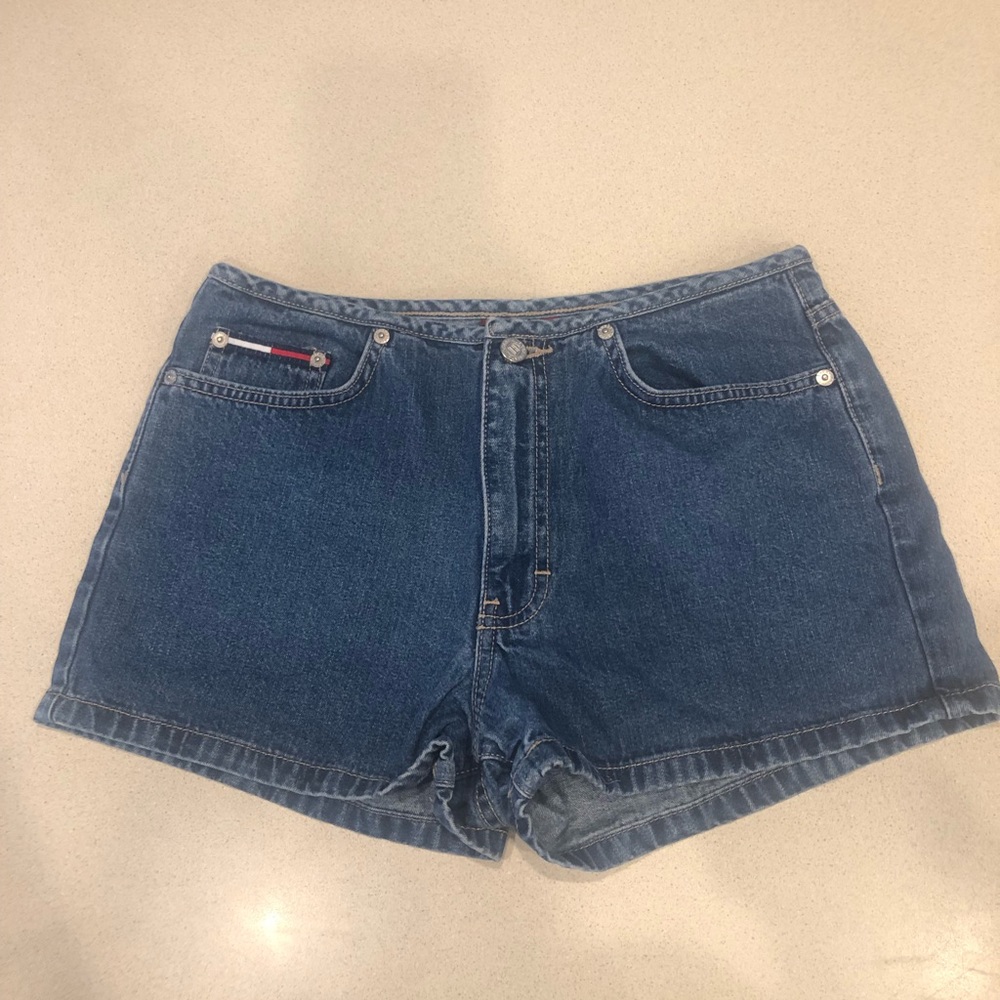 TOMMY HILFIGER denim shorts